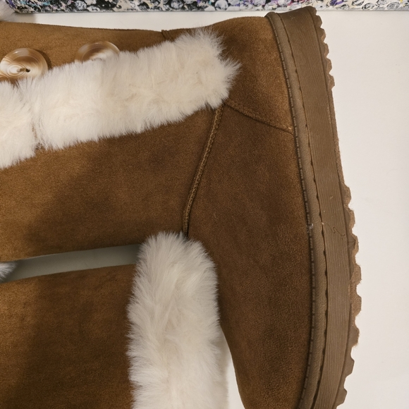 SO Chestnut Abigail Tan Brown Faux Suede Fur Trim Boots Calf Length Size 8.5 - Picture 14 of 17